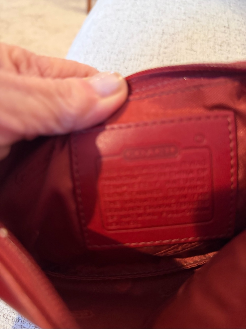 Coach Vintage Red Smooth Leather Zip Pouch with Metal tag 8x4.5 Bullseye creed - Picture 5 of 9